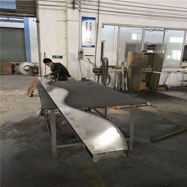 廣東金騰達(dá)弧形鋁方通波浪形鋁方通異形鋁方通吊頂 (22)