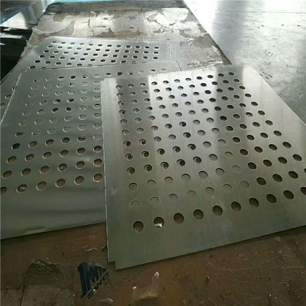 廣州金騰達(dá)沖孔鋁單板 (4)