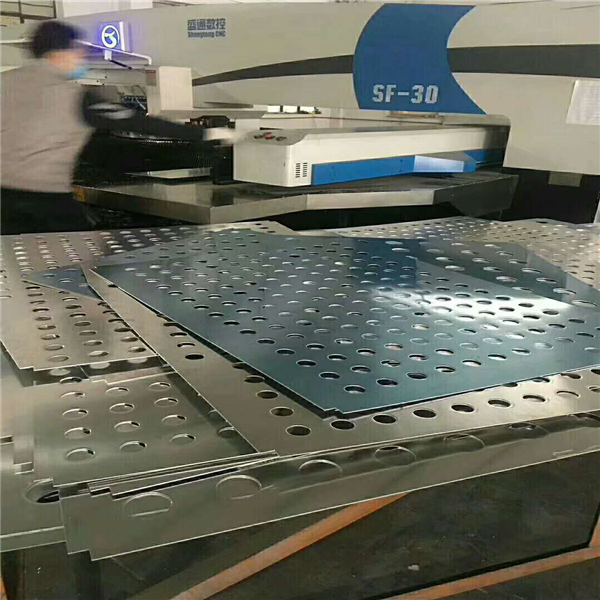 深圳金騰達(dá)鋁單板廠2.0mm氟碳沖孔鋁單板幕墻商店門(mén)頭沖孔鋁單板外墻