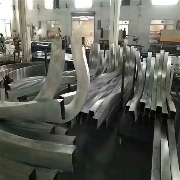 山西太原雙曲鋁單板廠 扭曲鋁單板 雙曲鋁單板裝飾 氟碳雙曲鋁單板裝潢