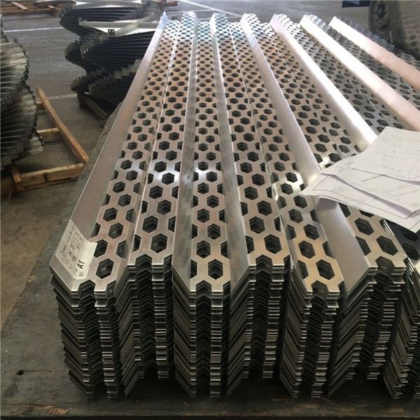 奧迪4s店菱形外墻鋁單板 折彎鋁單板廠 (4) 奧迪4s店菱形外墻鋁單板 折彎鋁單板廠 (4)