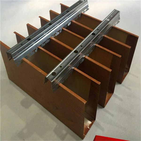 廣州u形鋁方通木紋鋁方通吊頂 (6)