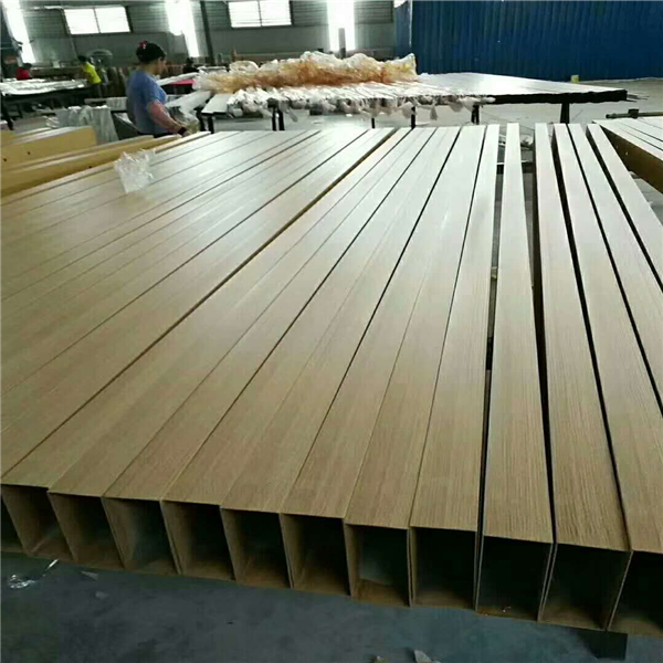 四川鋁方管廠家 6061氟碳鋁方管吊頂 矩形扁管 木紋鋁方管價格