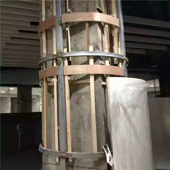 安徽蕪湖包柱鋁單板廠2.0mm氟碳包柱鋁單板萬(wàn)達(dá)廣場(chǎng)室內(nèi)包柱鋁單板